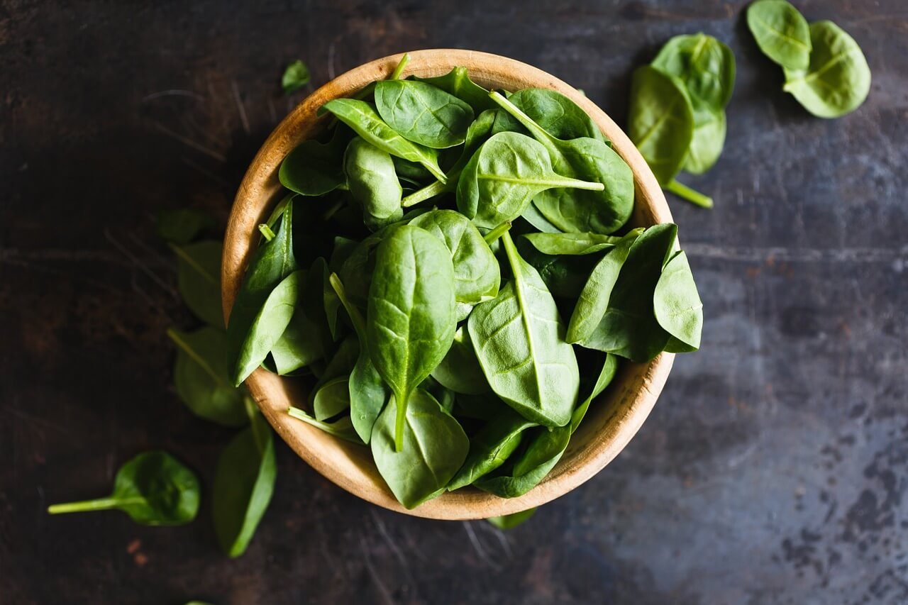 10 Health Benefits of Eating Spinach